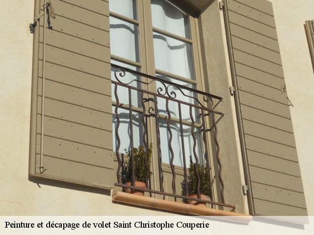 Peinture et décapage de volet  saint-christophe-couperie-49270 